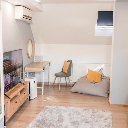 Downtown Apartment Travnik Bagian luar foto