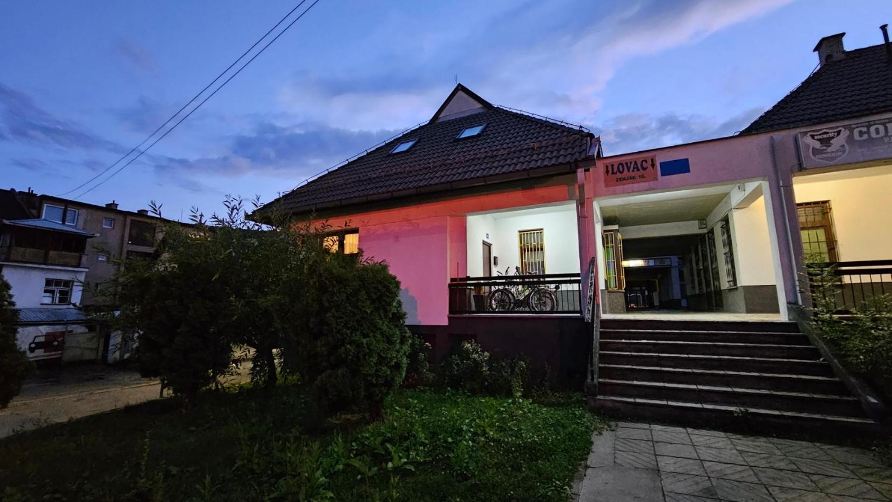 Downtown Apartment Travnik Bagian luar foto