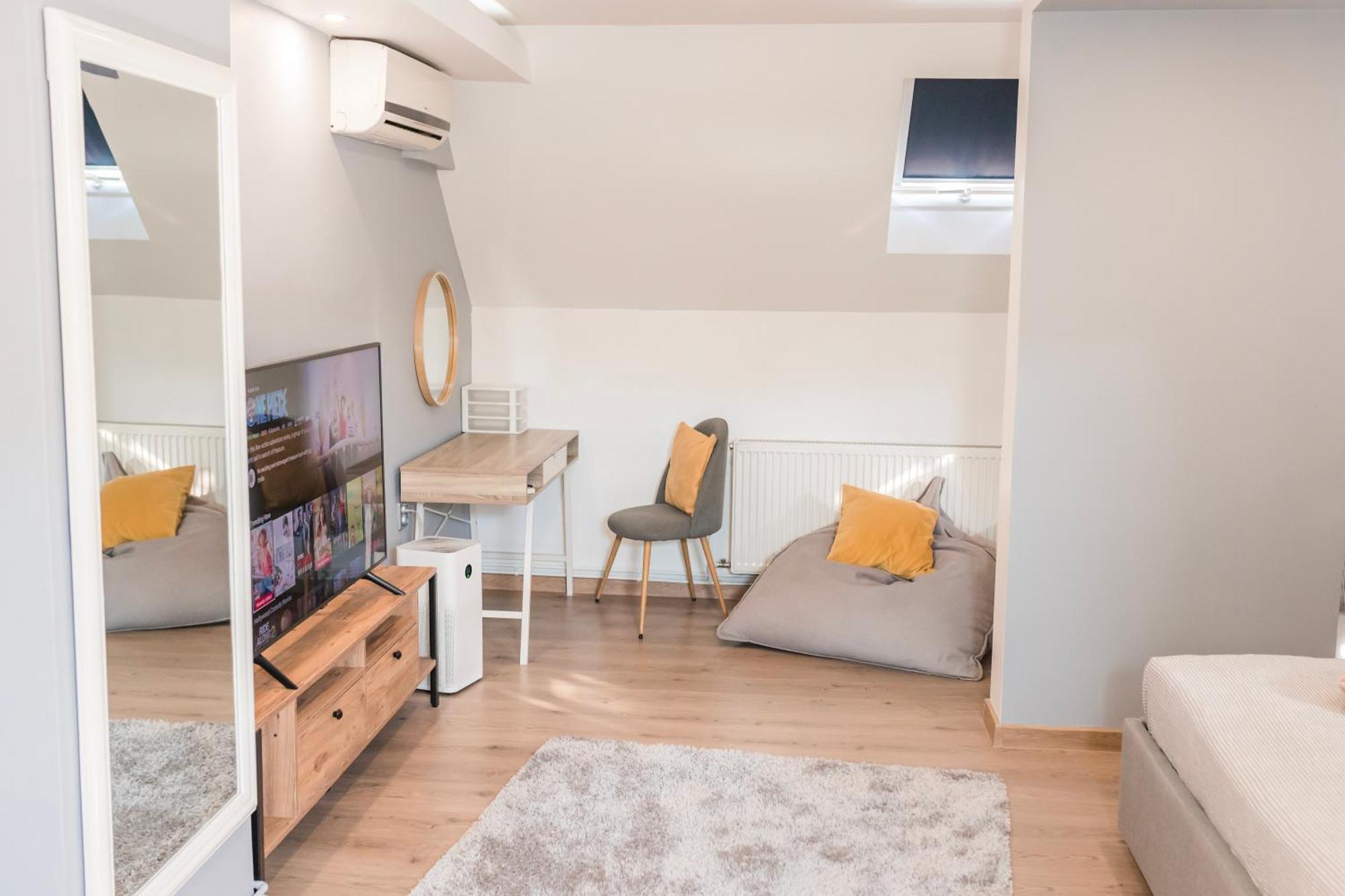 Downtown Apartment Travnik Bagian luar foto